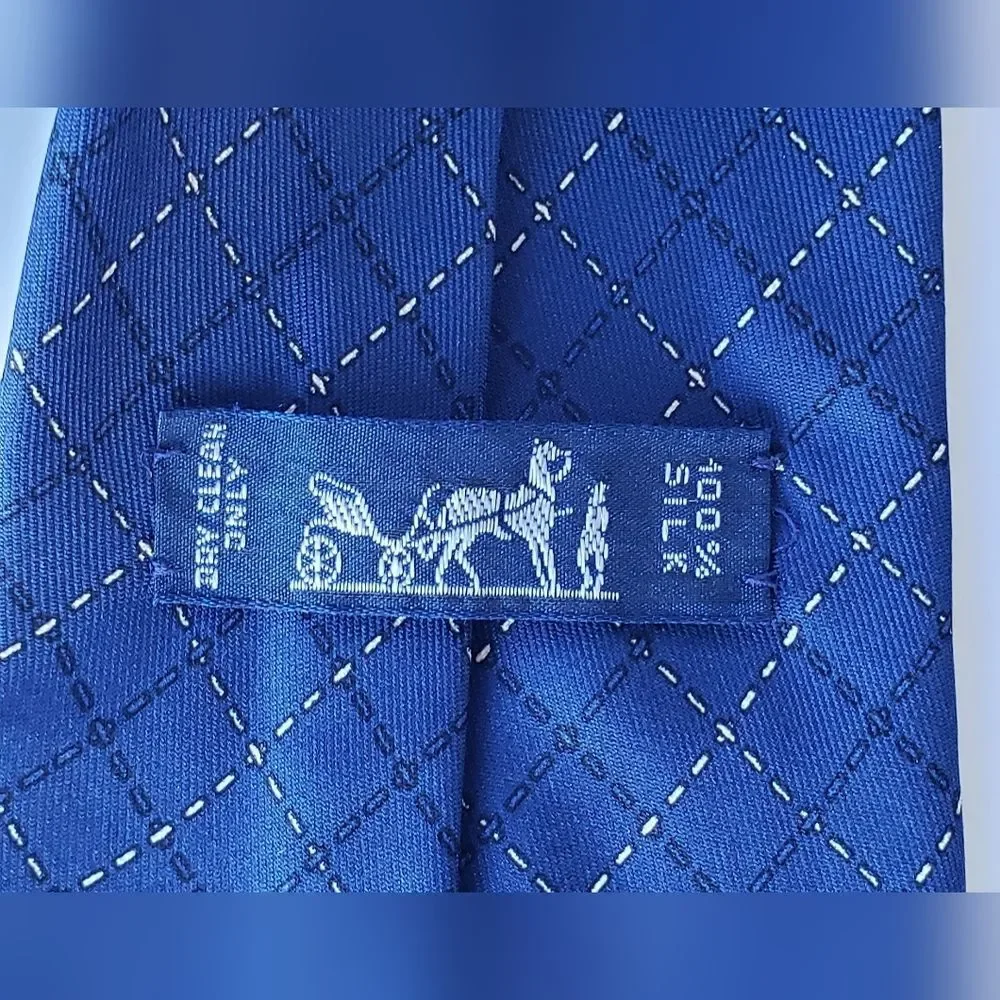 Hermes Made in France 100% Silk Men's Tie